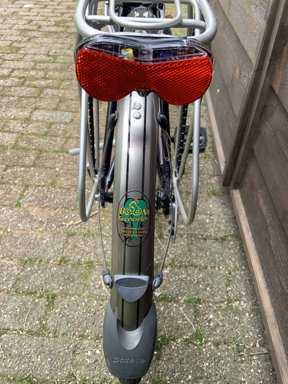 Damesfiets Gazelle Medeo Track & Trail 24 versnellingen. Sportief en mooi.