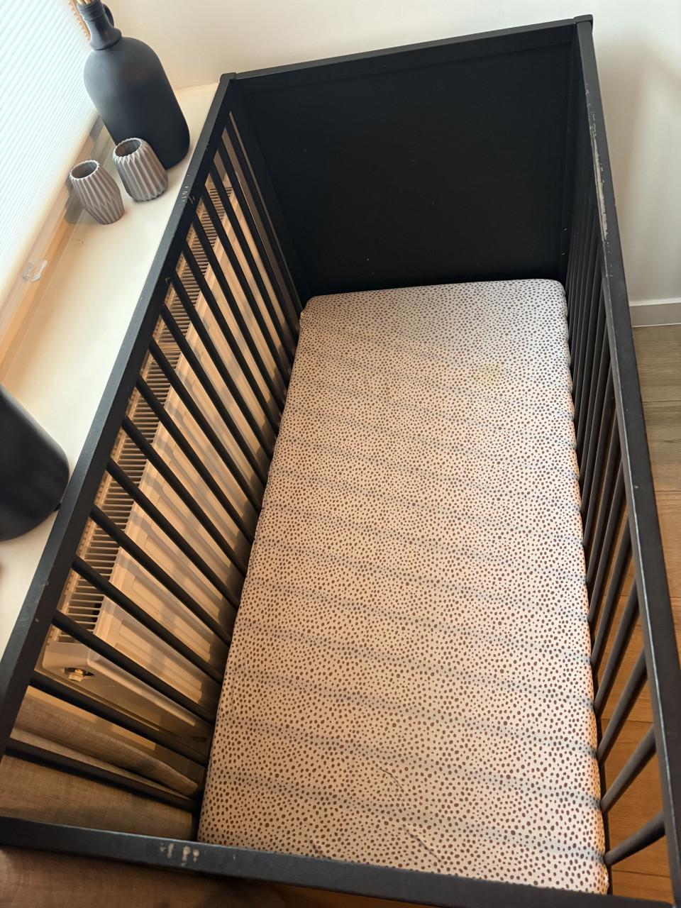 Ledikant 120x60 cm zwart  in hoogte verstelbaarder