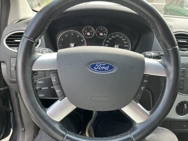 Ford Focus wagon 1.6-16v futura
