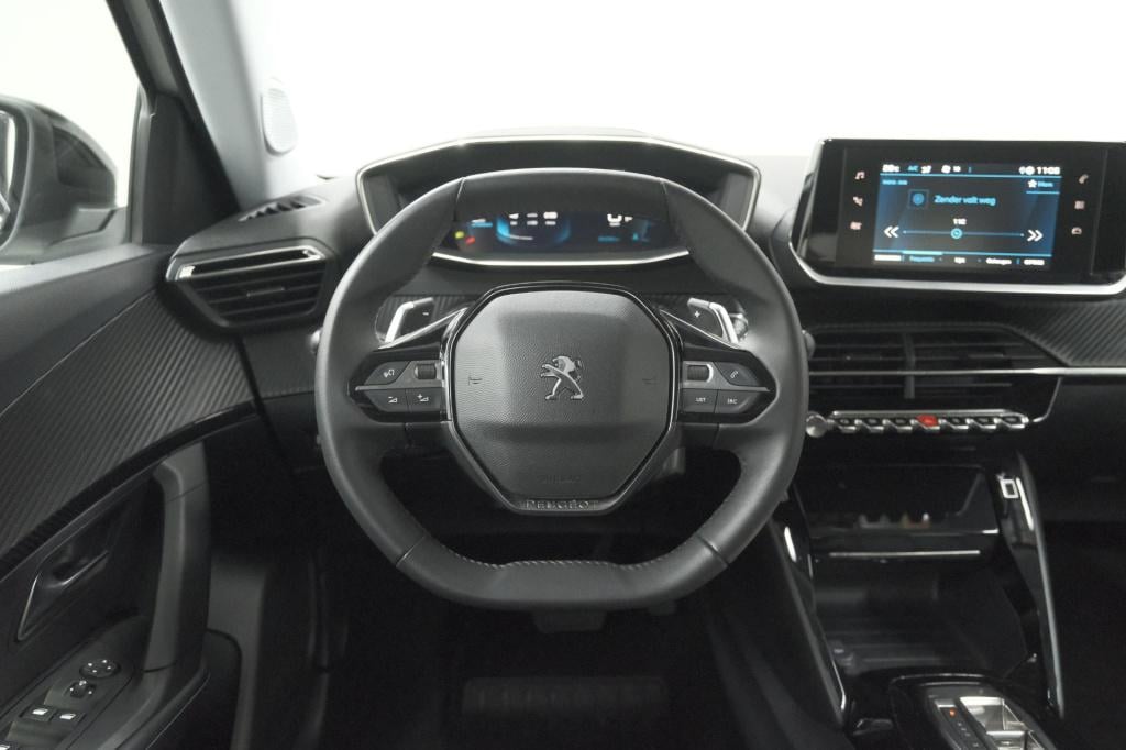 Peugeot 2008 puretech 130 eat8 allure pack | camera | parkeersensoren | key