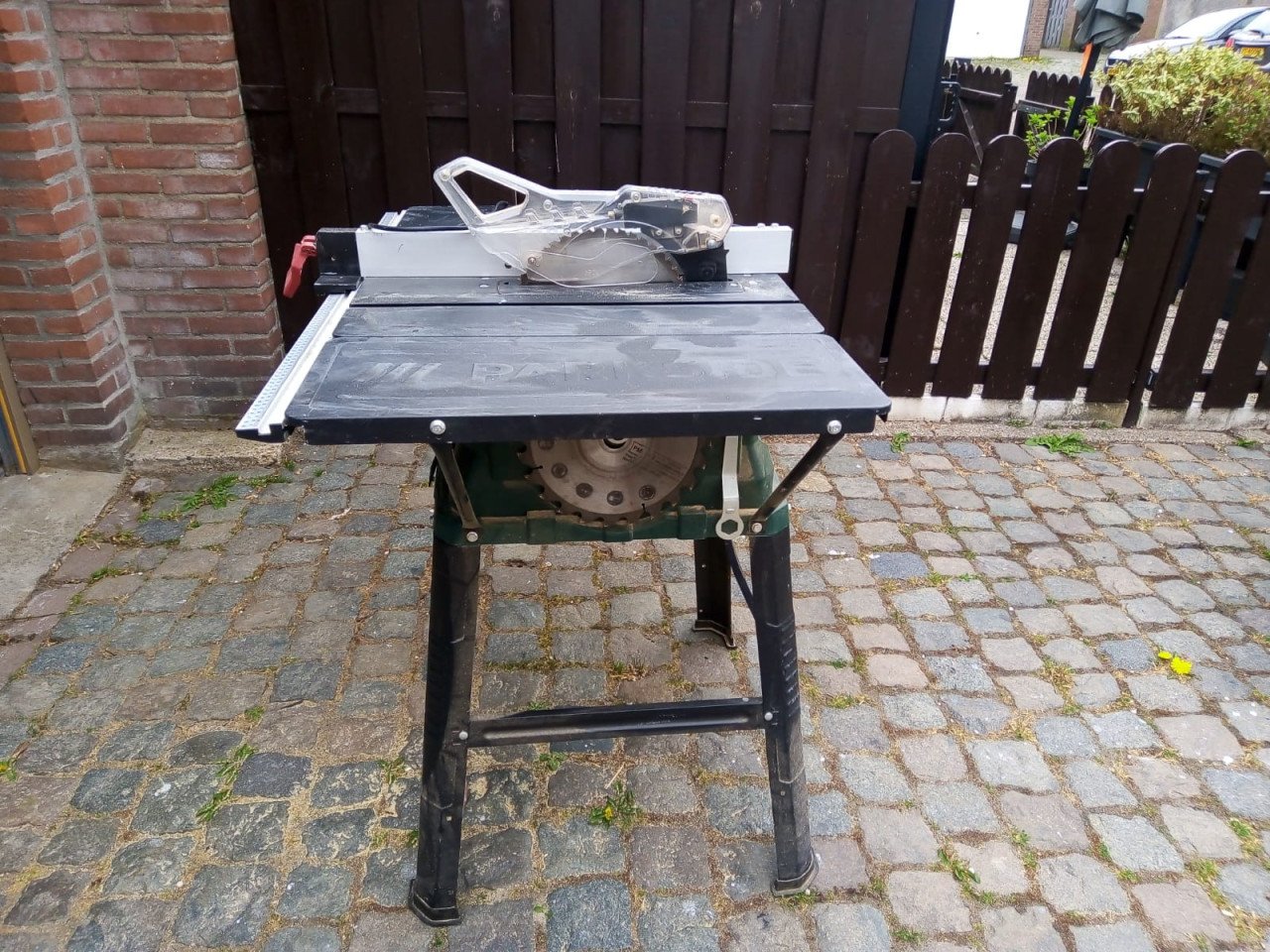 Te koop zaagtafel €50,-