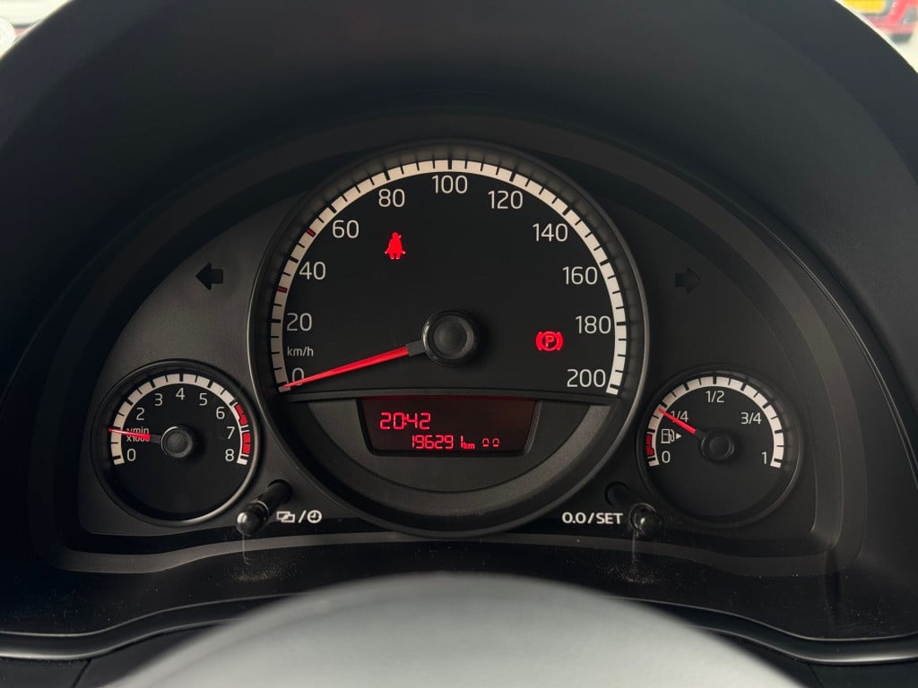 Volkswagen UP! 1.0 move up! eerste eigenaar * airco > navi