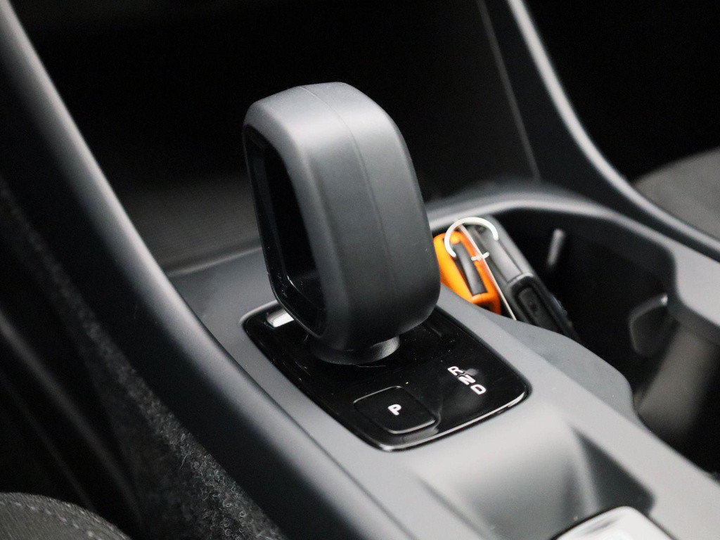 Volvo XC40 1.5 t3 momentum | automaat | lmv | navigatie | virtual cockpit |