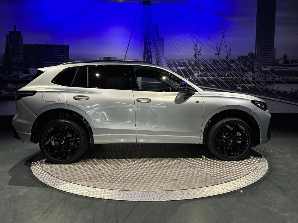 Volkswagen Tiguan 1.5 ehybrid r-line edition *leder*memory*blackstyle*trekh