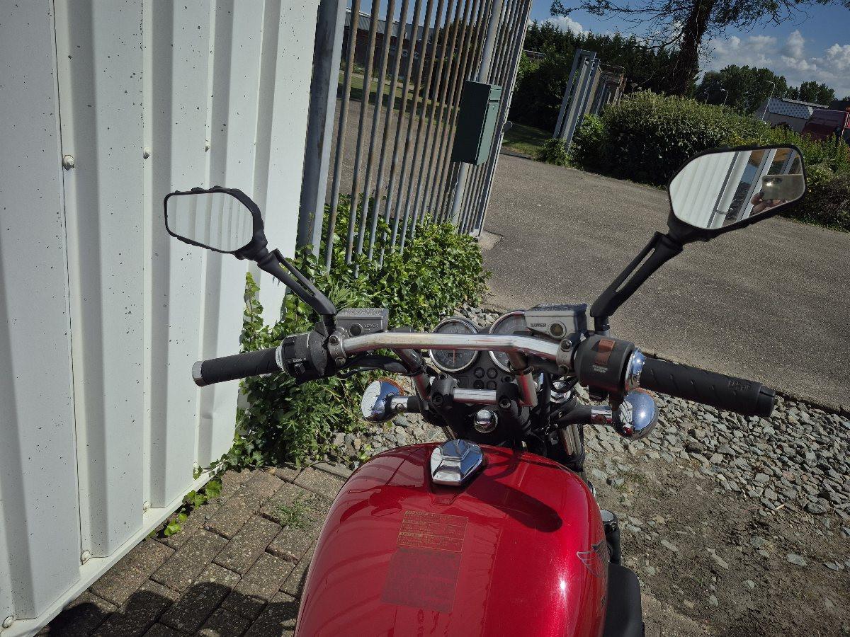 Honda Supermagna VF700c, stoere chopper