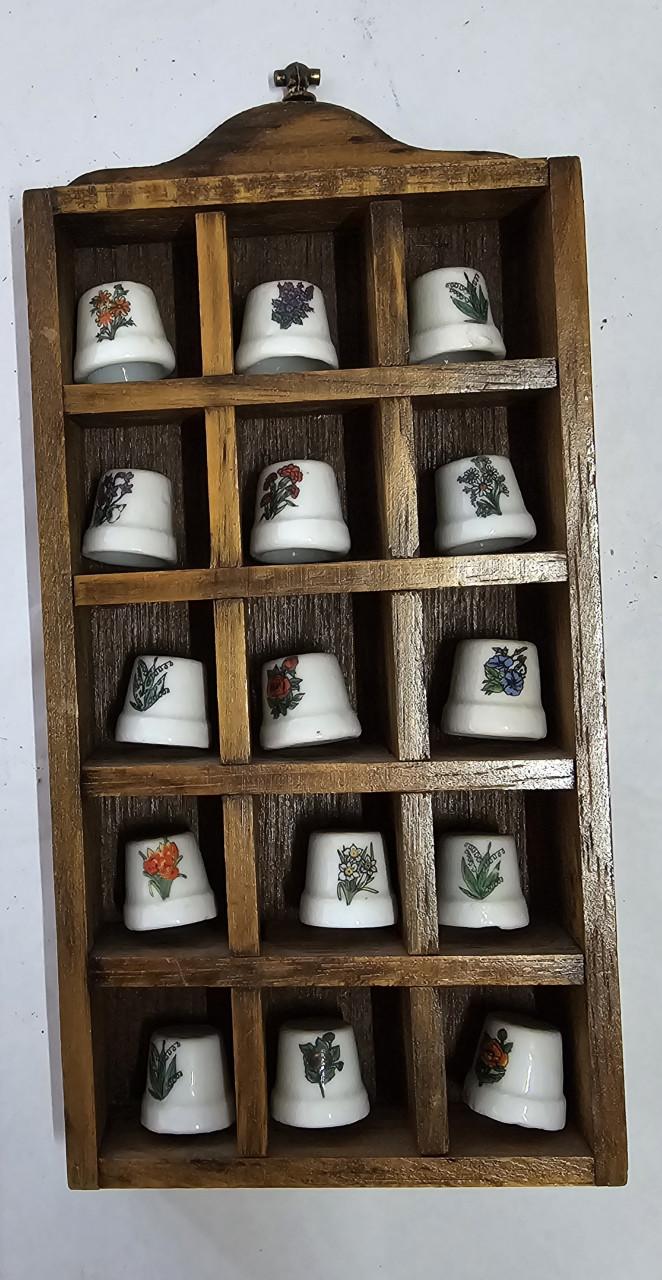 Porseleinen vingerhoedjes