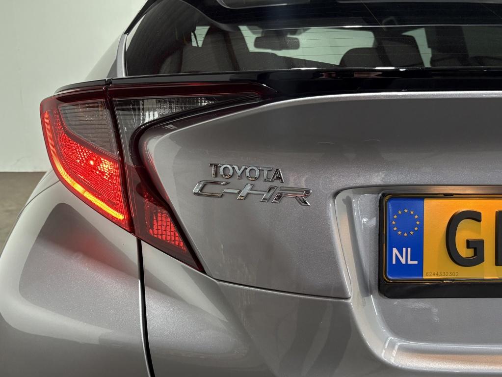 Toyota C-hr 2.0 hybrid dynamic
