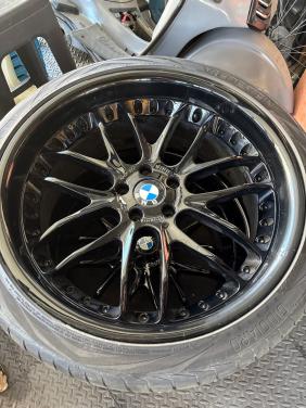 Bmw x5 22inch velgen met vredestein
