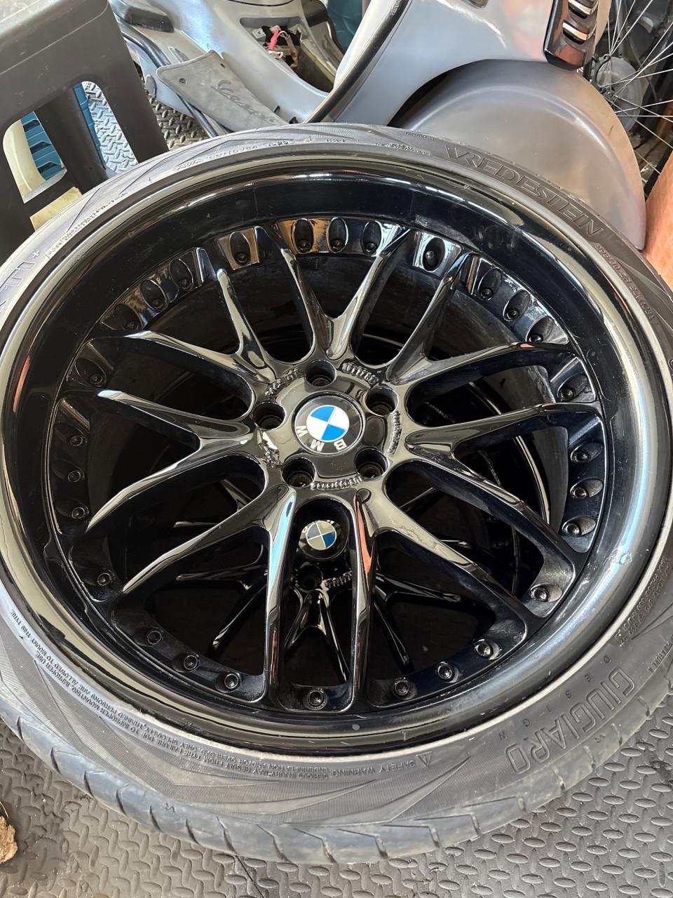 Bmw x5 22inch velgen met vredestein
