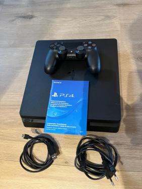 Sony PlayStation 4 Slim 500GB + controller – werkt perfect