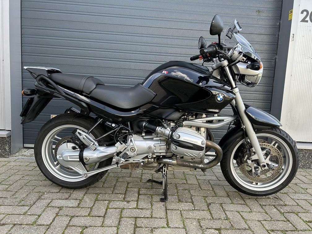 Degelijke BMW R1150R uit 2003 met ABS, 75 dkm, nieuwe koppeling €2250,-