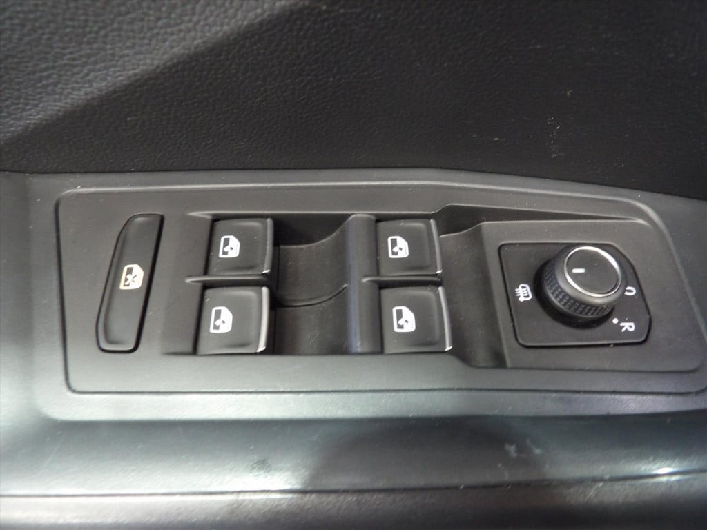 Volkswagen T-roc 1.5 tsi 150pk t-roc style