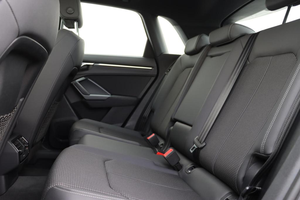 Audi Q3 35 tfsi s line 150pk s-tronic