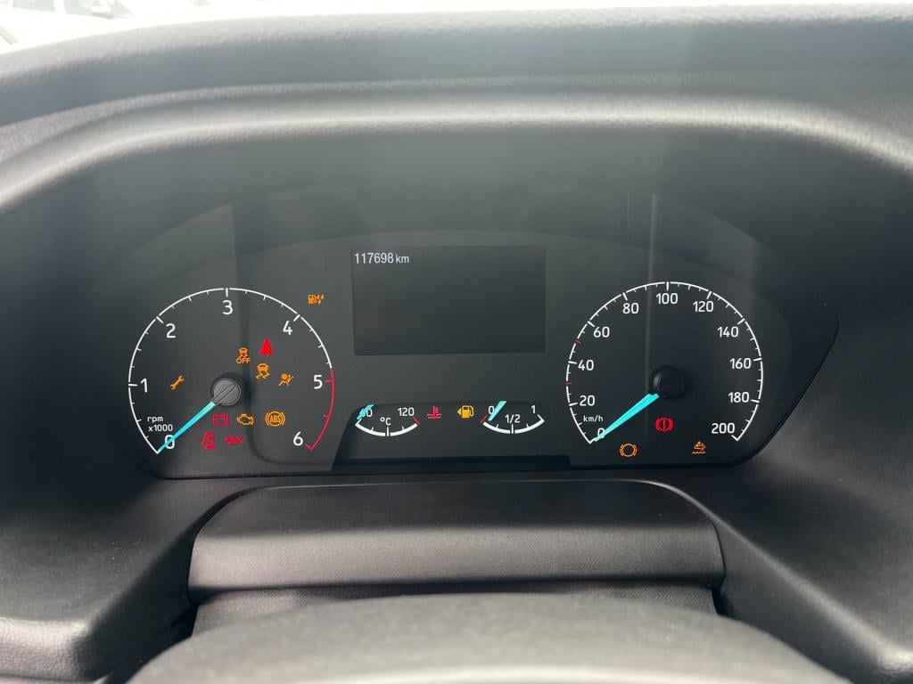 Ford Transit Custom 300 2.0 tdci 170 pk l1h1 dc, navi, camera, trekhaak enz