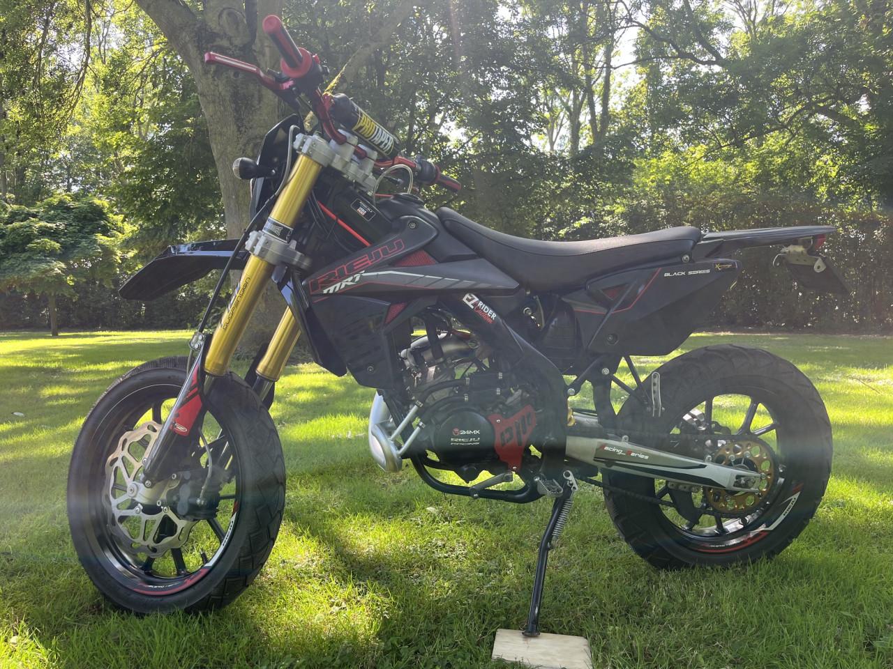 Hele nette Rieju MRT50 Black Series