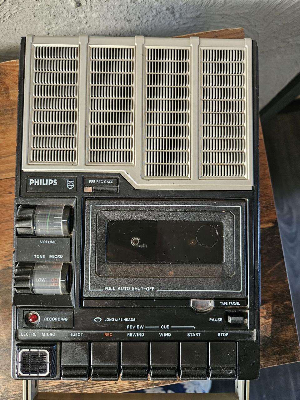 Philips N 2213  vintage draagbare automatic casetterecorder
