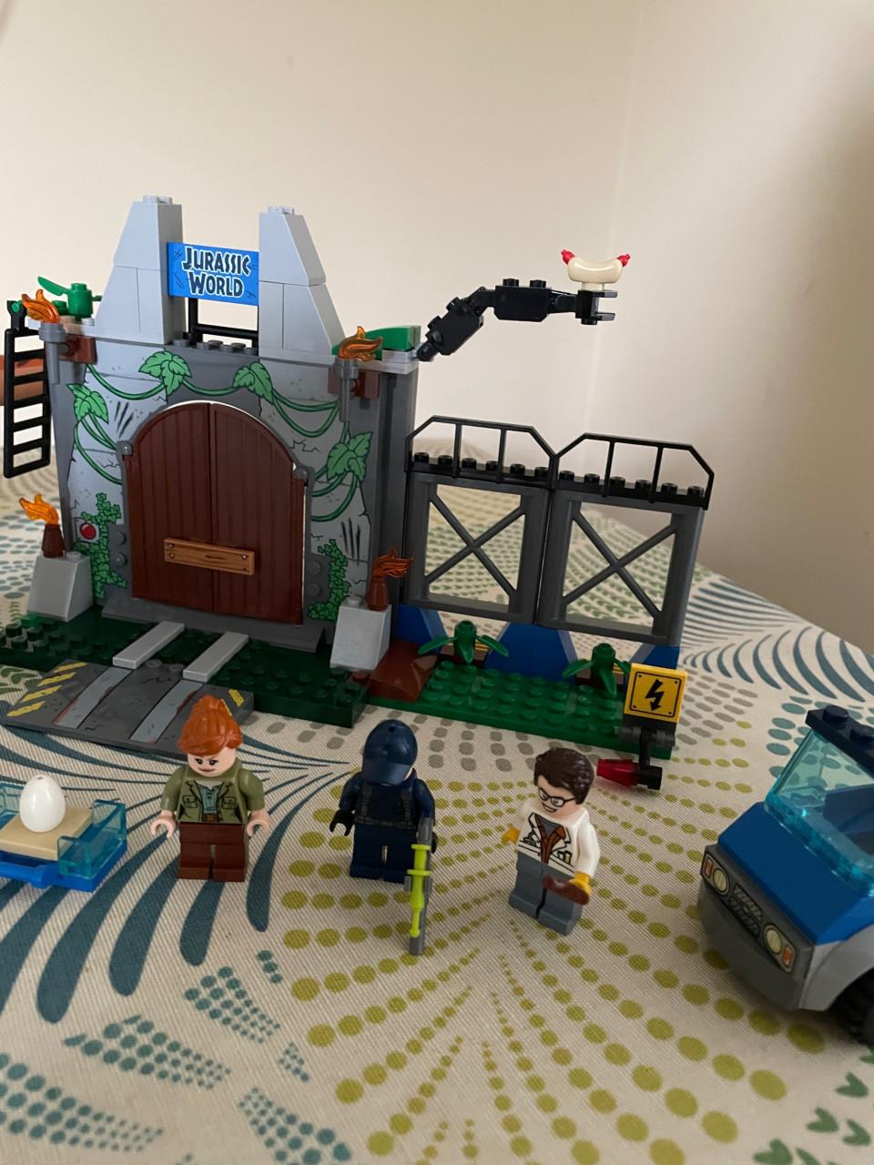 Lego Juniors: T rex ontsnapping 10758