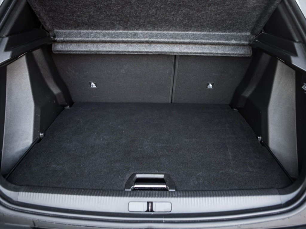 Peugeot 2008 1.2 puretech 130pk gt automaat | elek. stoel | stoelverwarming