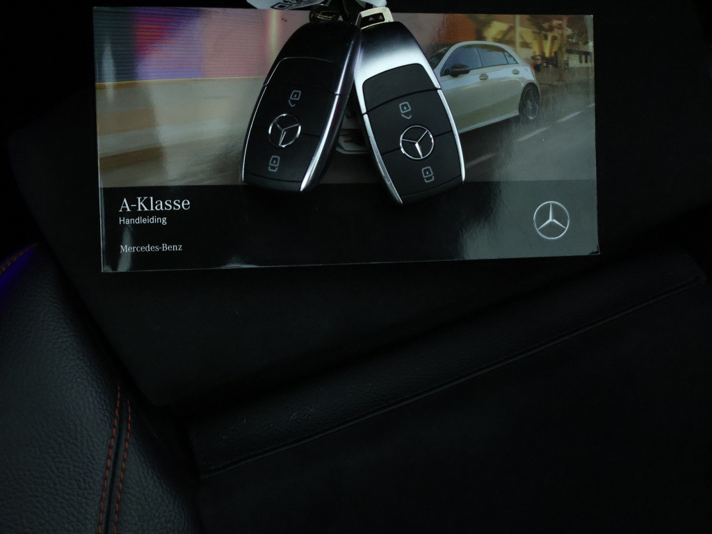 Mercedes-Benz A-Klasse 250 e business solution amg limited | amg line | nig