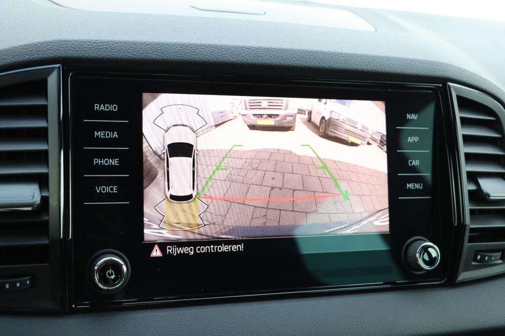 Skoda Karoq 1.5 tsi sportline business 150pk dsg7