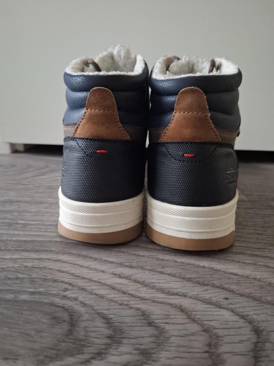 Hoge schoenen maat 44