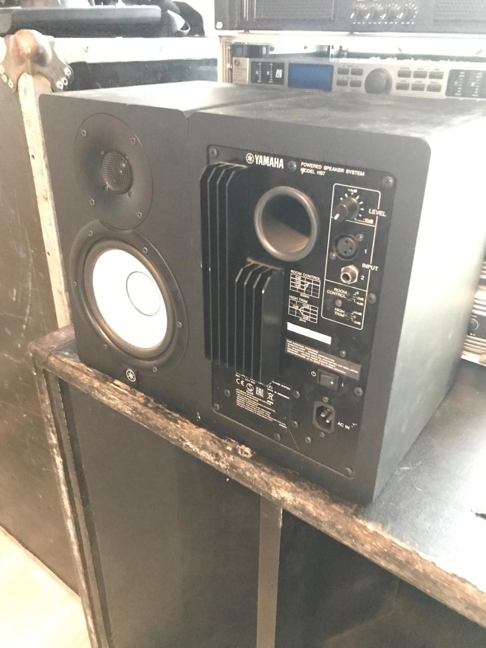 Yamaha studio speakers HS7