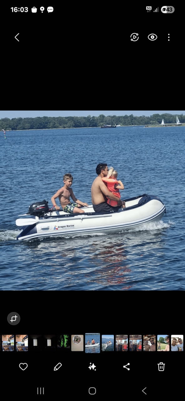 Rubberbootje met 2.5 pk susuki