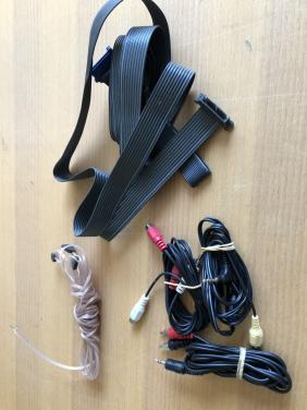 Te koop diverse snoertjes.(z.g.a.n.).