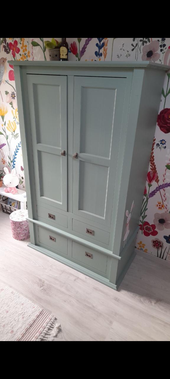 Kledingkast massief hout