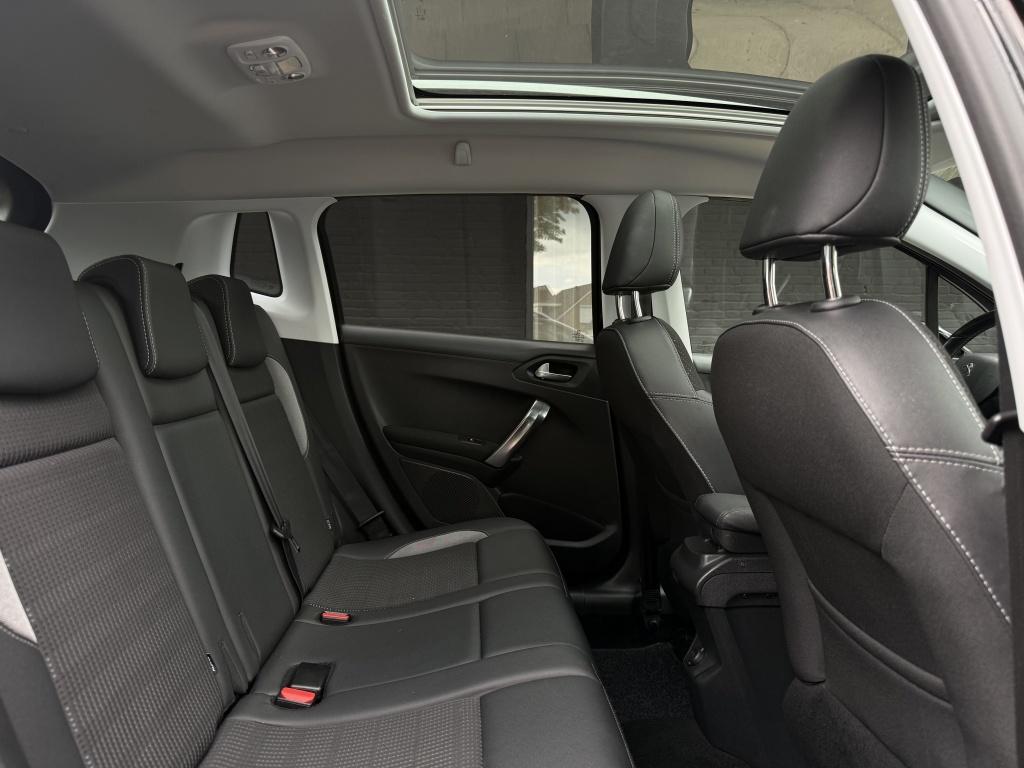 Peugeot 2008 1.2 puretech blue lion allure 130pk