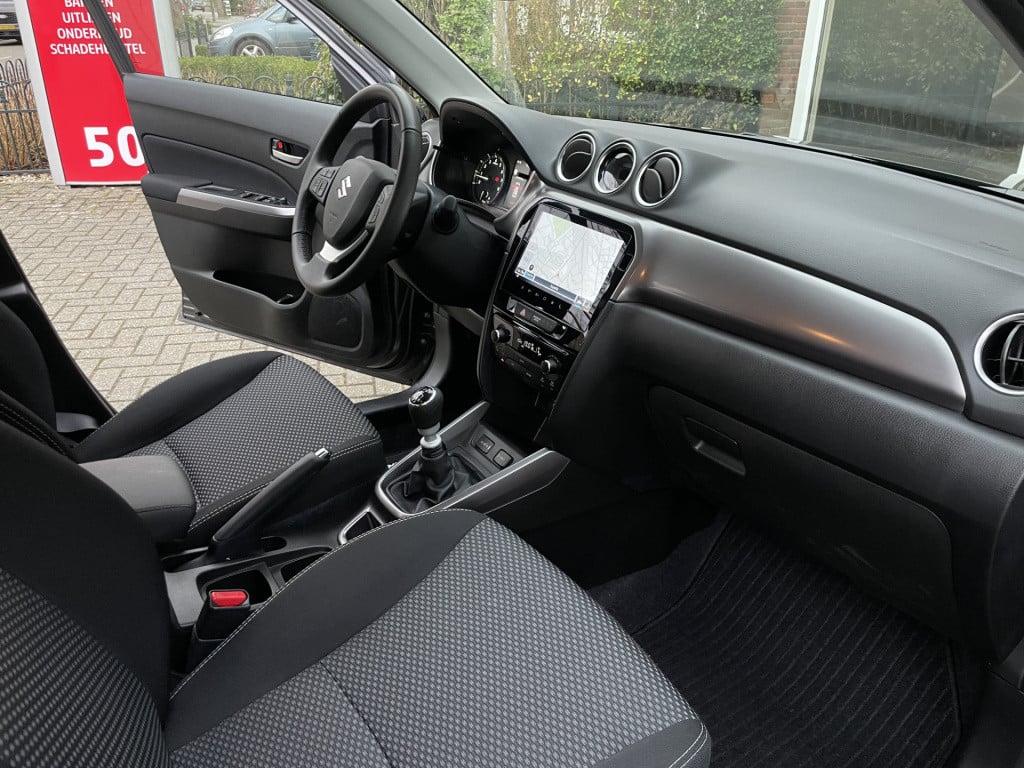 Suzuki Vitara 1.4 boosterjet select smart hybrid