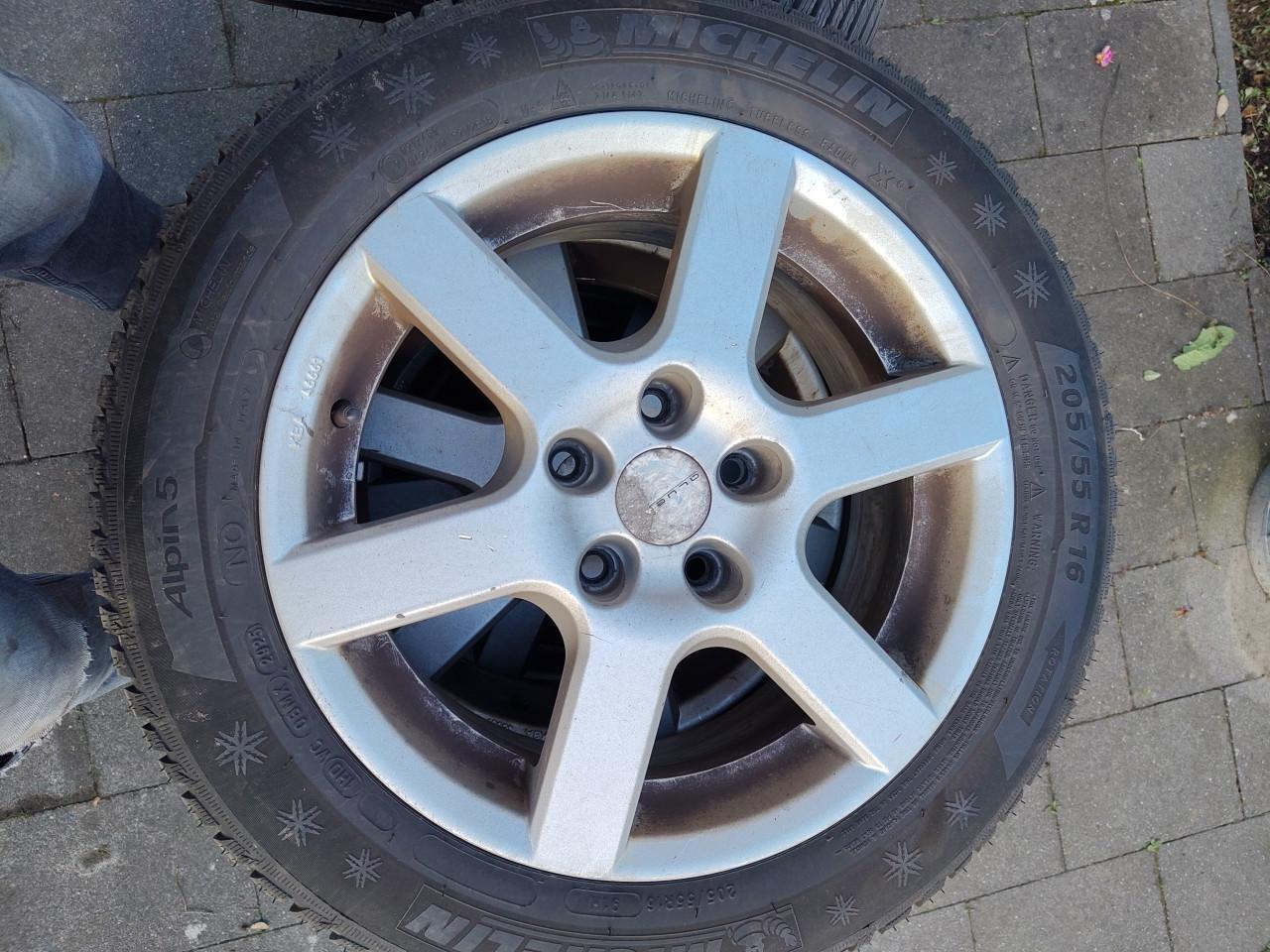 Set wielen Toyota Auris/Corolla/Prius met winterbanden