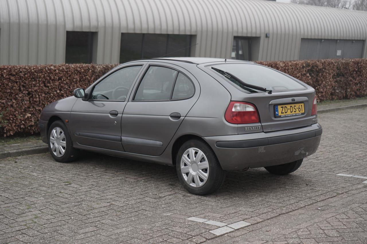 Renault Megane Berline - APK tot 4 juni 2027