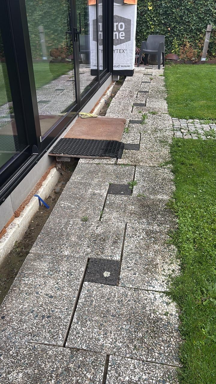 Gewassen grindtegels 40x60 gratis af te halen 110 stuks