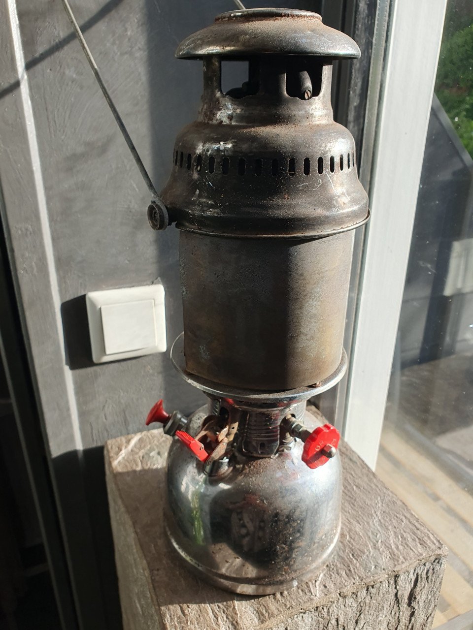 Leuke antieke Petroleum storm of druklamp van het merk anchor...