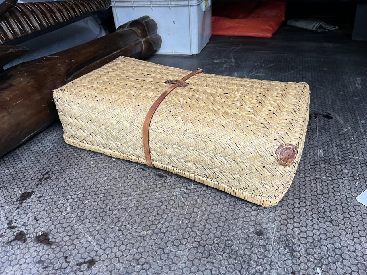 Antiek rieten koffertje