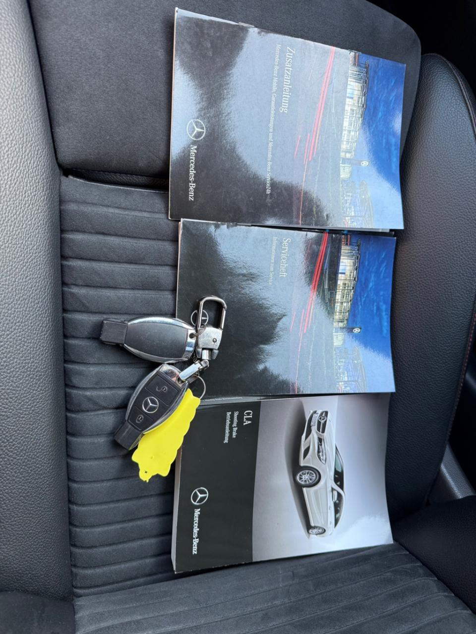 Mercedes-Benz Cla shooting brake 180 lease edition ambition amg