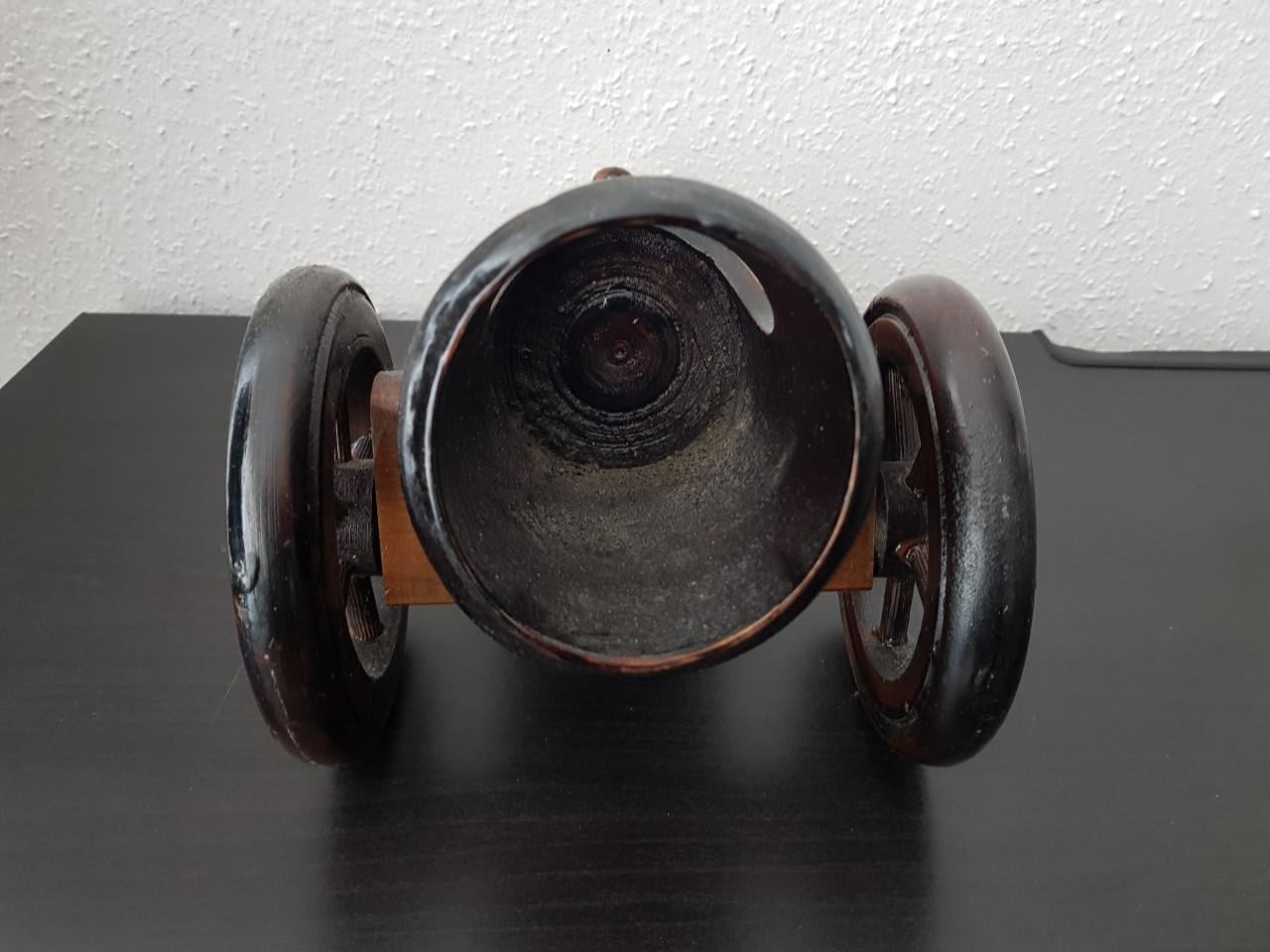 Houten wijnflesrek kanon