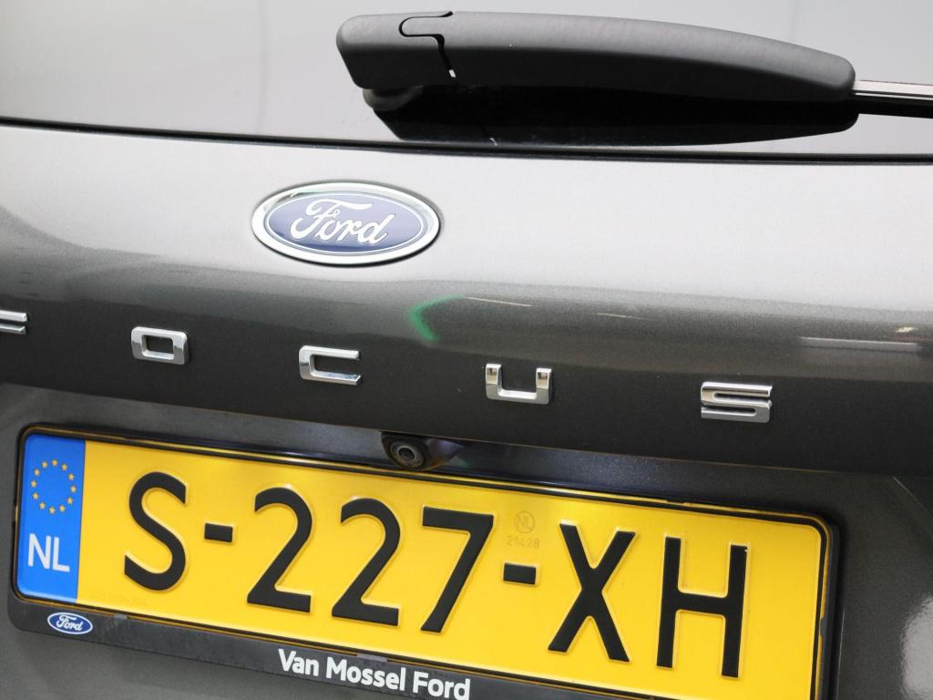 Ford Focus wagon 1.0 ecoboost hybrid st line x