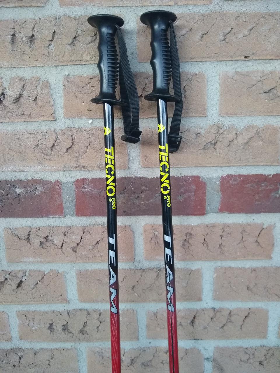 Te koop: Fischer kinderski's (128 cm) met skistokken