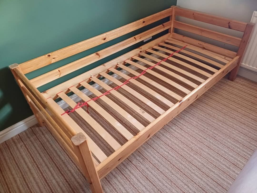 Flexa bed 2 stuks grenen top merk top kwaliteit kinderbed