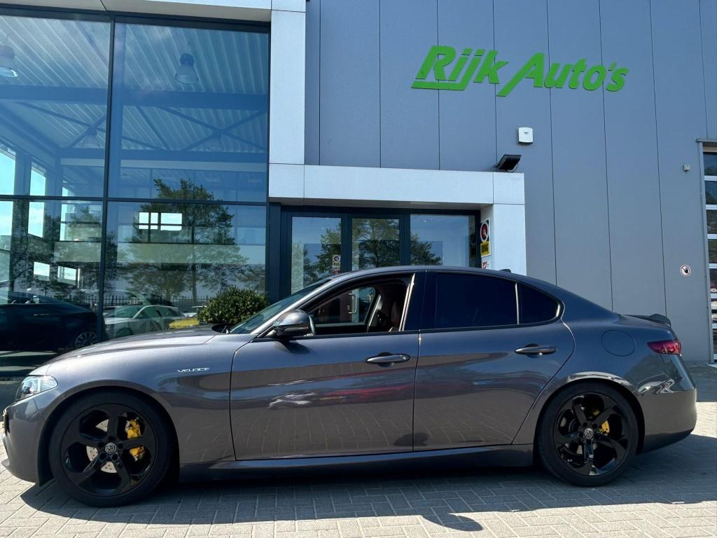 Alfa Romeo Giulia * veloce pack * stoel + stuur verwarming* 100% onderhoude