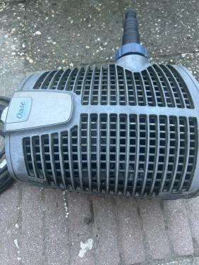 Te koop oase eco primium 8000 sterke en zuinige Vijverpomp