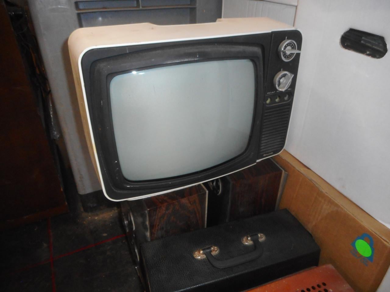 Div. vintage Tv,s jaren 50 t/m jaren 70