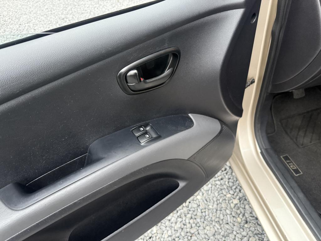 Hyundai I 10 1.1 active cool 5-drs