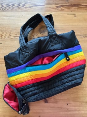 Leuke schoudertas, vrolijke kleuren...