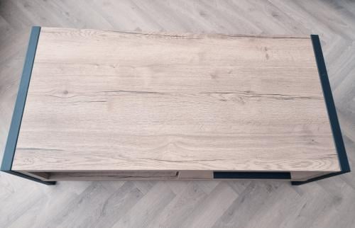 ✨ Stijlvolle Salontafel – Zo Goed Als Nieuw | Premium Center Table – As New