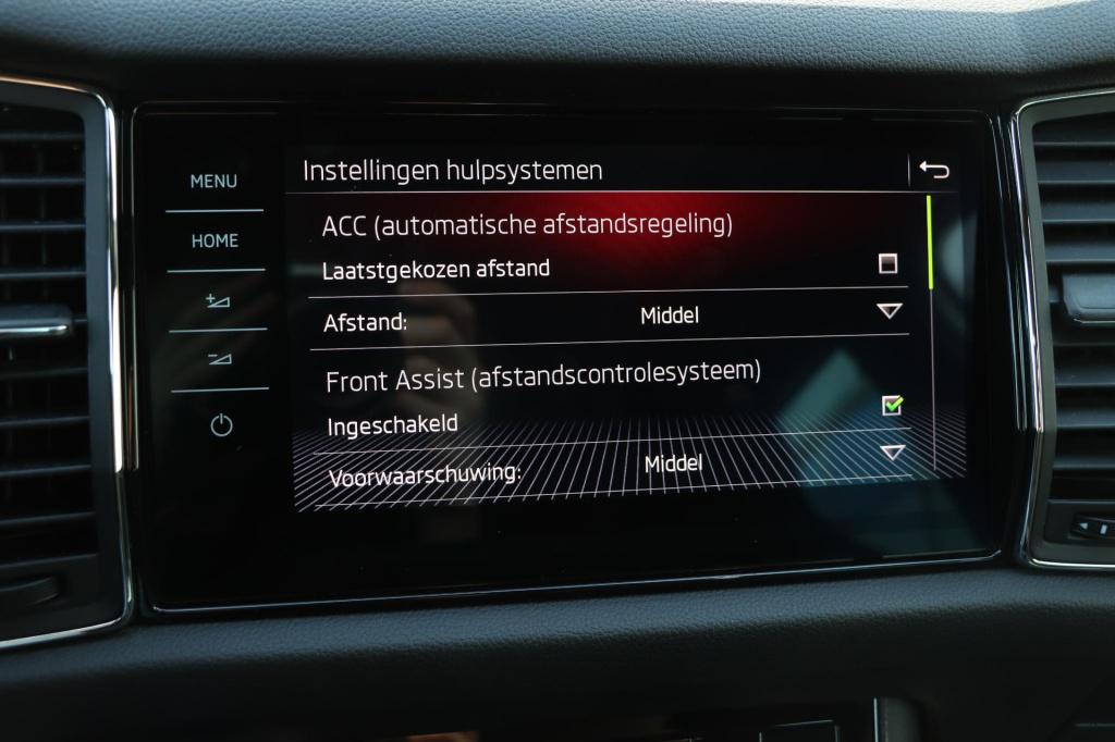 Skoda Kodiaq 1.5 tsi sportline business 150pk dsg7 7p. | pano | trekhaak | 