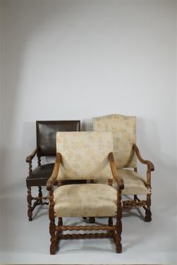 Set van 3 Diverse Antieke Stijlstoelen / Fauteuils