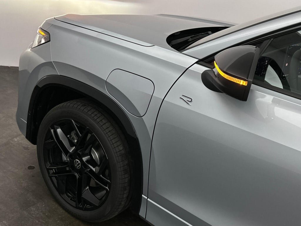 Volkswagen Tayron r-line-edition 1.5 ehybrid 200 kw / 272 pk suv 6 v